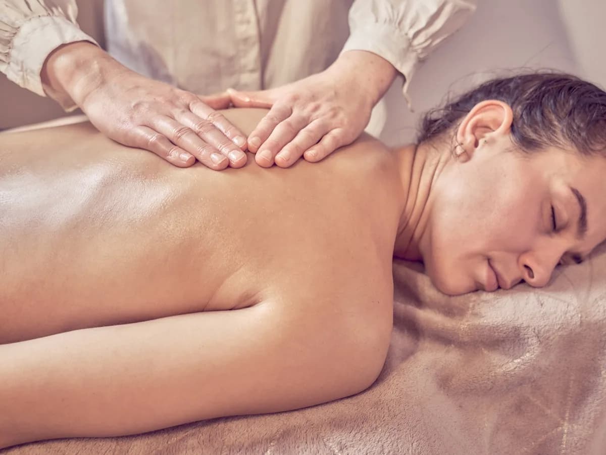 Massage bien-être du dos aux huiles essentielles à Chalonnes-sur-Loire