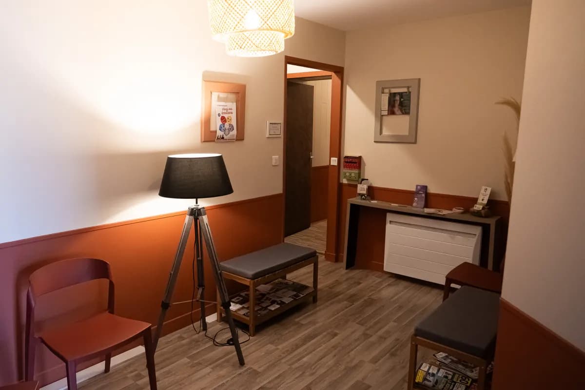 Espace d'accueil du cabinet partagé Mass'Ostéo à Chalonnes-sur-Loire